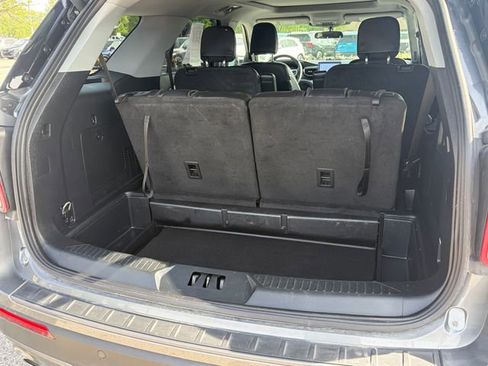 Used 2023 Ford Explorer XLT w/ Equipment Group 202A image 14