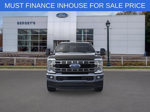 New 2025 Ford F350 XLT w/ FX4 Off-Road Package image 6