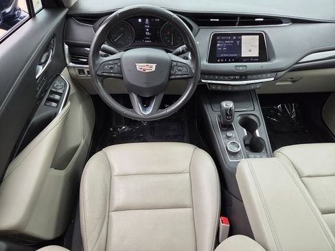 Used 2019 Cadillac XT4 Premium Luxury FWD image 9