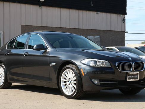 Used 2012 BMW 535i xDrive Sedan AWD/4WD image 4