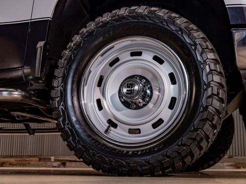 Used 2024 Chevrolet Silverado 1500 LTZ image 16