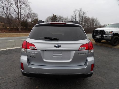 Used 2012 Subaru Outback 2.5i Limited w/ Moonroof Pkg AWD/4WD image 5