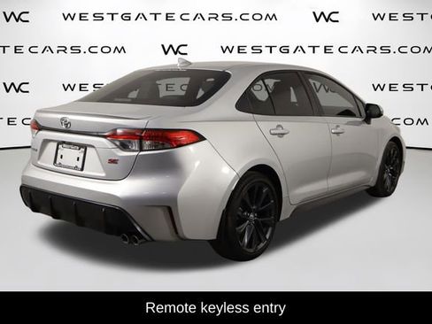 Used 2025 Toyota Corolla SE FWD image 5
