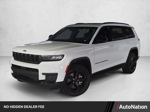 Used 2023 Jeep Grand Cherokee L Laredo RWD image 1