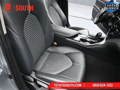 Used 2024 Toyota Camry SE image 28