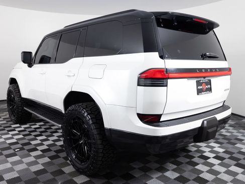 Used 2025 Lexus GX 550 w/ Accessory Package (2T) AWD/4WD image 5