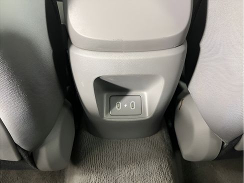 Used 2025 Hyundai Elantra SEL FWD image 25
