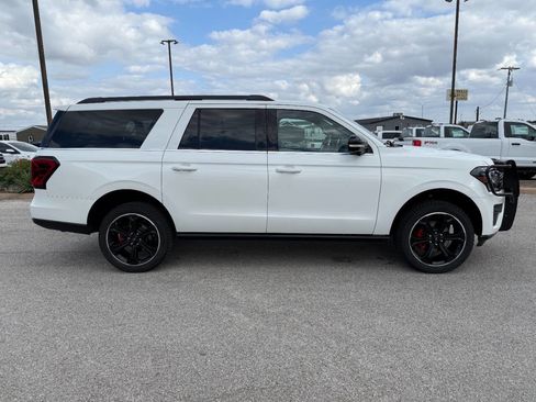 Used 2022 Ford Expedition Max Limited AWD/4WD image 6