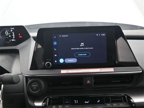 Used 2025 Toyota Prius LE image 7