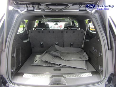 Used 2025 GMC Yukon XL AT4 w/ AT4 Premium Package AWD/4WD image 23