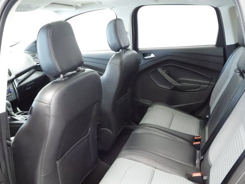 Used 2019 Ford Escape Titanium AWD/4WD image 21