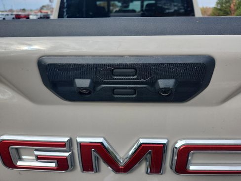 New 2026 GMC Sierra 1500 Denali w/ Denali Reserve Package image 9