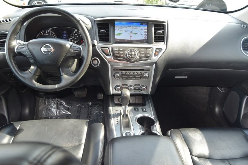 Used 2019 Nissan Pathfinder SL AWD/4WD image 29