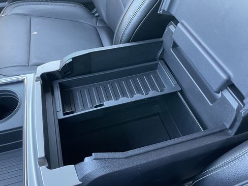 Used 2017 Ford F250 Lariat w/ Chrome Package image 50