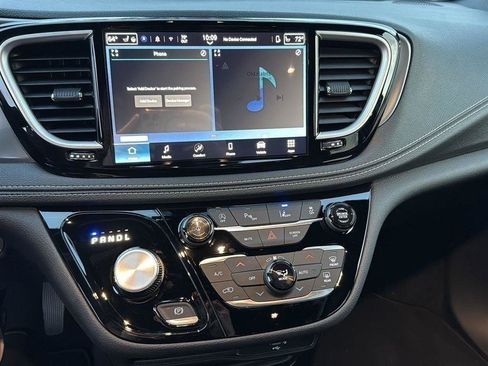 New 2026 Chrysler Pacifica Select image 20