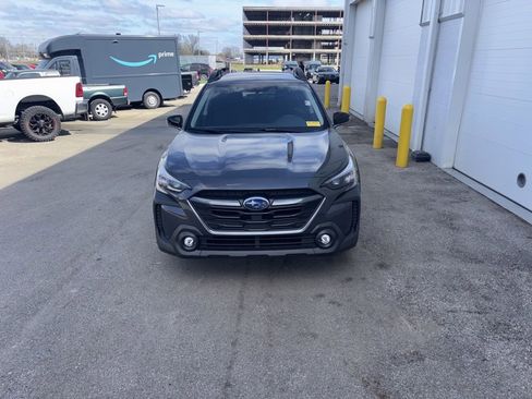 Used 2024 Subaru Outback Premium image 1