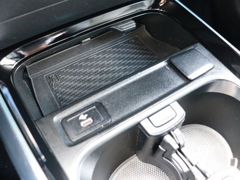 Used 2025 Mercedes-Benz GLA 250 image 19