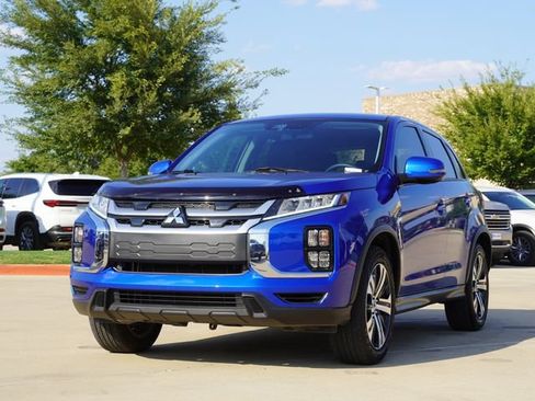 Used 2024 Mitsubishi Outlander Sport ES AWD/4WD image 3