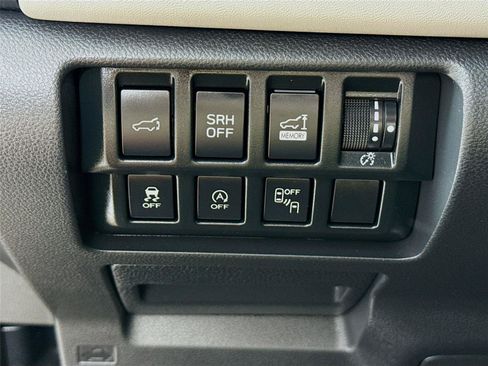 Used 2024 Subaru Forester Limited w/ Convenience Package AWD/4WD image 14