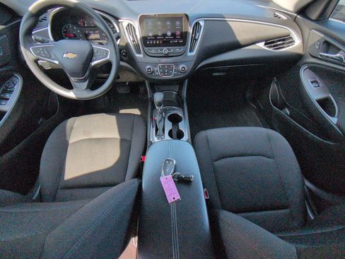 Used 2023 Chevrolet Malibu LT FWD image 33
