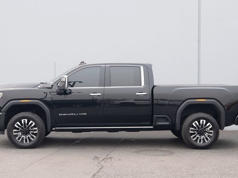 Used 2025 GMC Sierra 3500 Denali Ultimate AWD/4WD image 30