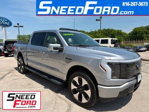 Used 2022 Ford F150 Lightning Platinum AWD/4WD image 1