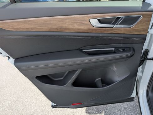 New 2026 Volkswagen Atlas SE FWD image 25