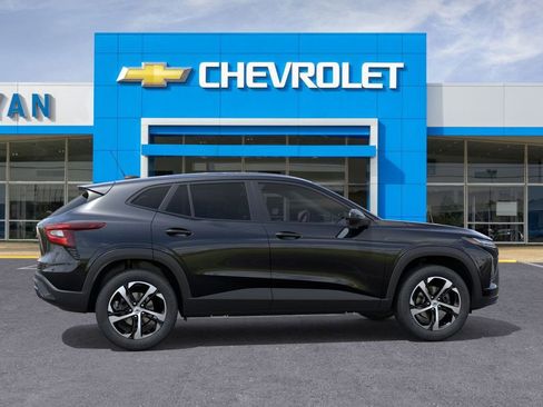 New 2026 Chevrolet Trax RS image 5