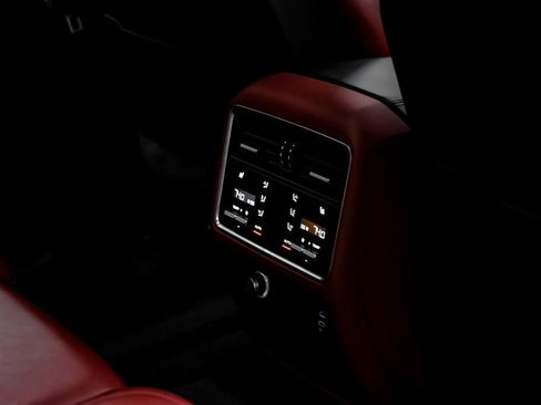 Used 2021 Porsche Cayenne GTS w/ Premium Package Plus AWD/4WD image 45