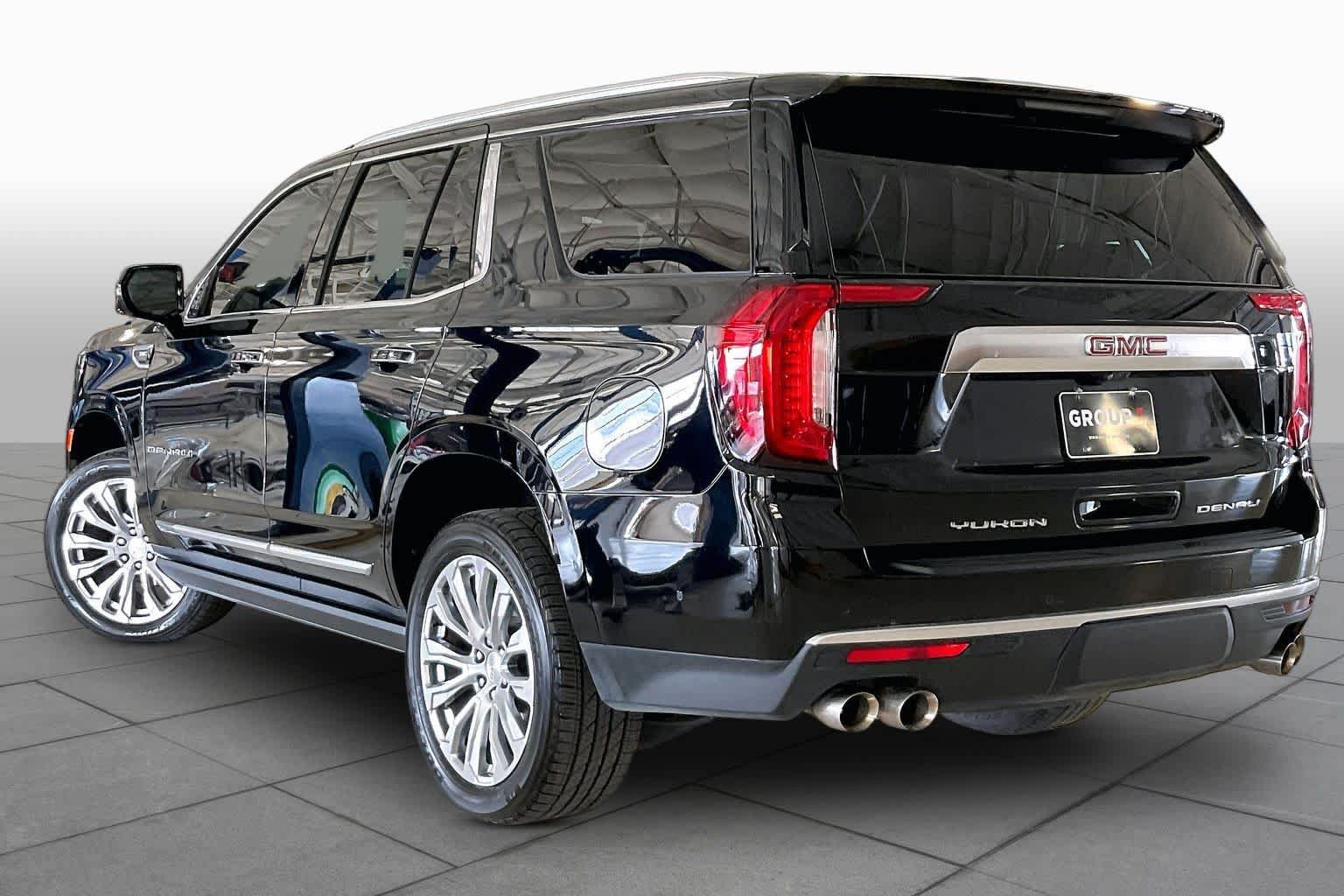 Used 2024 GMC Yukon Denali w/ Denali Reserve Package AWD/4WD image 11