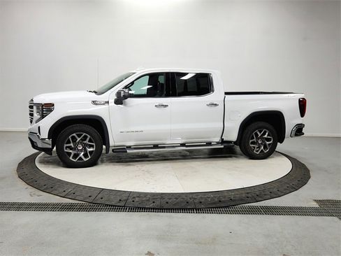 Used 2024 GMC Sierra 1500 SLT w/ SLT Premium Package image 4