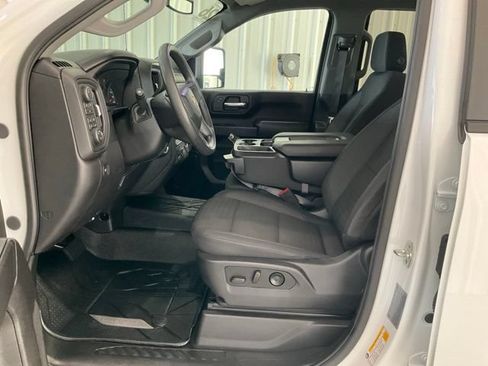 Used 2026 Chevrolet Silverado 2500 Custom w/ Custom Value Package AWD/4WD image 4