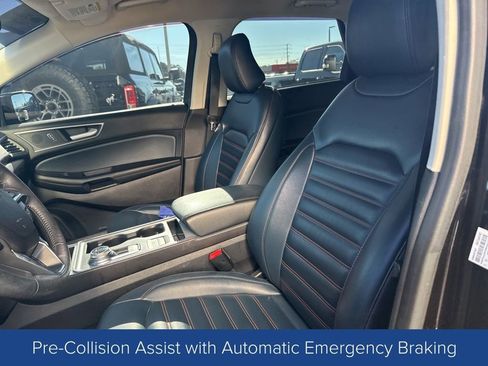 Used 2022 Ford Edge SEL w/ Sport Appearance Package image 9