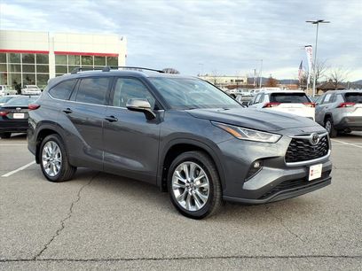 Certified 2021 Toyota Highlander Limited