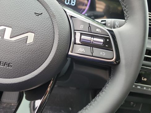 New 2026 Kia Seltos S FWD image 25
