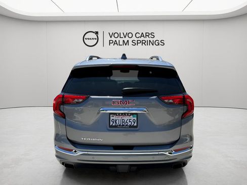 Used 2020 GMC Terrain Denali w/ Denali Premium Package FWD image 6