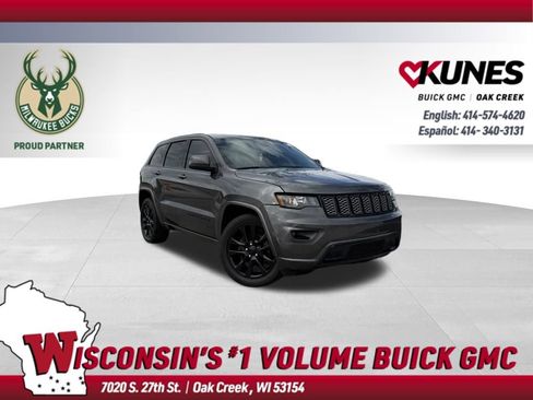 Used 2018 Jeep Grand Cherokee Altitude RWD image 1