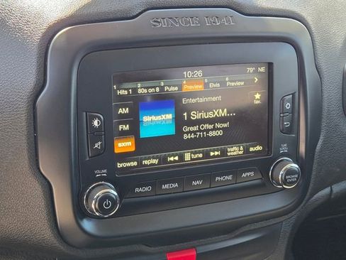 Used 2017 Jeep Renegade Altitude AWD/4WD image 19