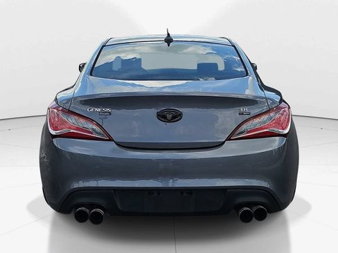Used 2016 Hyundai Genesis Coupe 3.8 RWD image 7