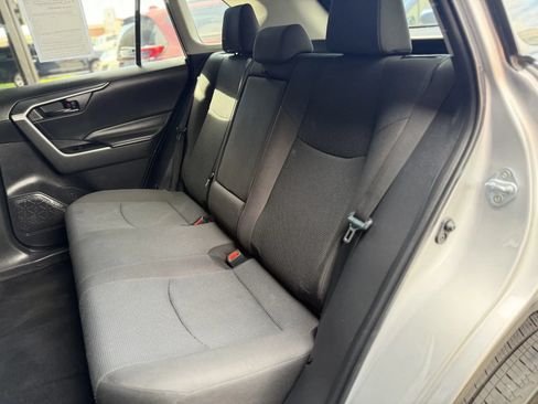 Used 2023 Toyota RAV4 LE AWD/4WD image 15