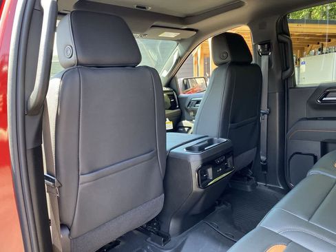 Used 2026 GMC Sierra 1500 AT4 w/ AT4 Premium Package AWD/4WD image 15
