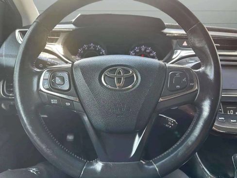 Used 2013 Toyota Avalon XLE image 29
