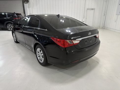 Used 2012 Hyundai Sonata GLS FWD image 3