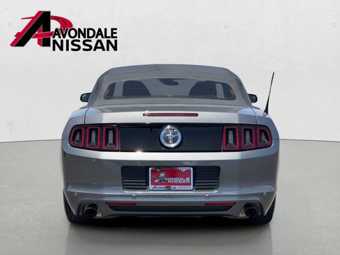 Used 2013 Ford Mustang Convertible RWD image 5