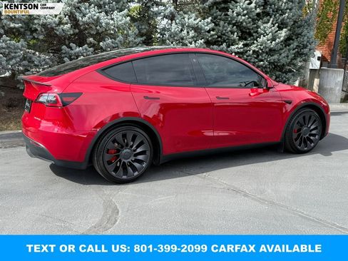 Used 2023 Tesla Model Y Performance image 9