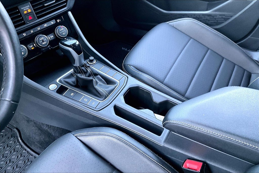 Used 2023 Volkswagen Jetta SE FWD image 18