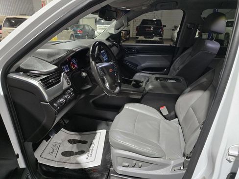 Used 2016 Chevrolet Suburban LT w/ LT Signature Package image 27