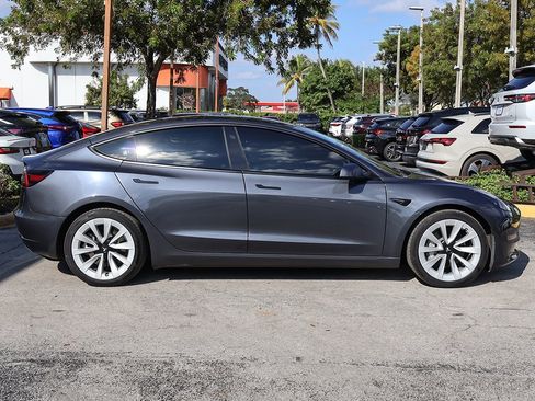 Used 2023 Tesla Model 3 Standard Range image 18