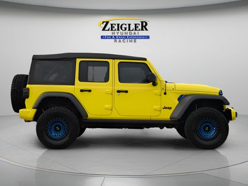 Used 2023 Jeep Wrangler Unlimited Sport AWD/4WD image 8