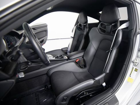 Certified 2022 Porsche 911 GT3 image 5